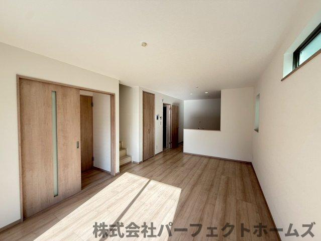 【居間・リビング】の画像