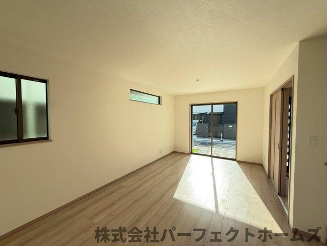 【居間・リビング】の画像