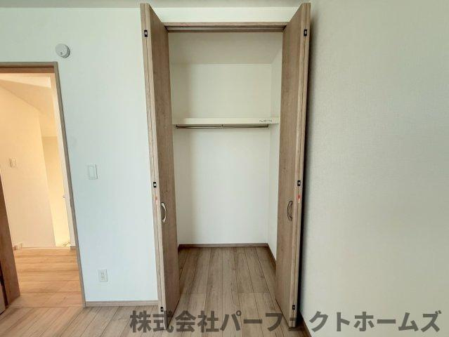 星丘2丁目戸建の収納|こまごまとしたものを収納できそうですね