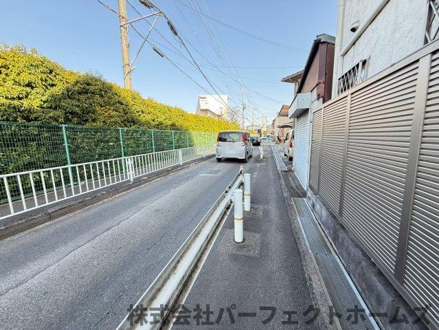 【前面道路含む現地写真】の画像