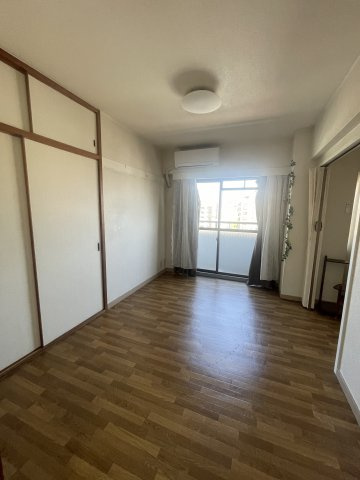 エルコ若松町マンションの居間・リビング