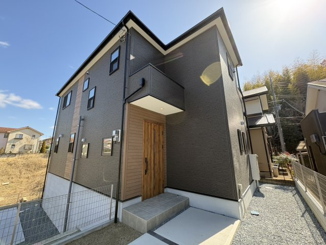 京地4丁目新築一戸建の外観|おしゃれな外観です