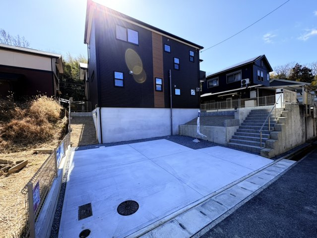 京地4丁目新築一戸建の外観|きれいな外観です