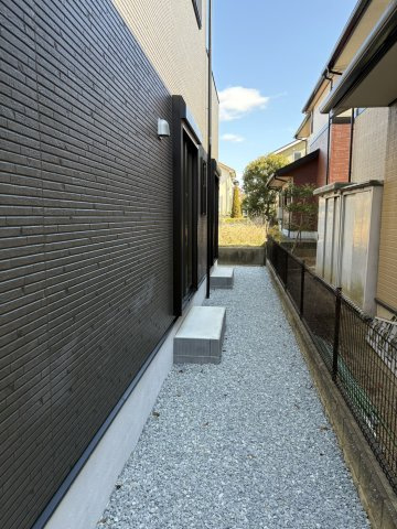 京地4丁目新築一戸建の庭|お庭も活用できます