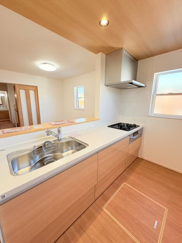 京地4丁目新築一戸建のキッチン|使いやすいキッチンです