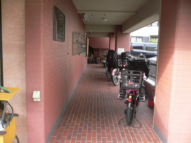 ライオンズマンション魚崎第5のエントランス|建物の内部です