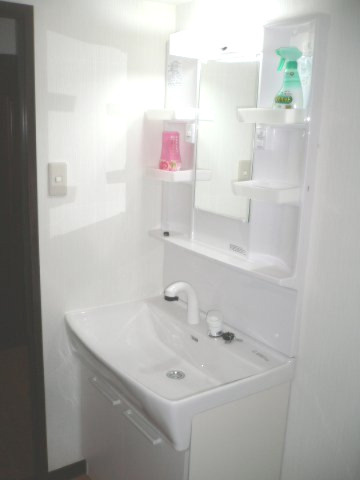 ライオンズマンション魚崎第5の独立洗面台|独立洗面化粧台が付いています