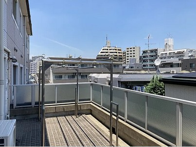 【バルコニー】