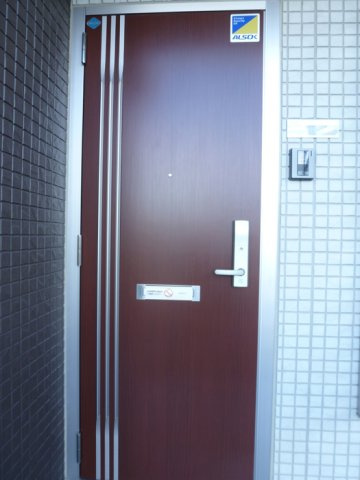 コーポIWAZAKIの玄関