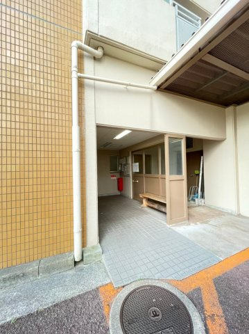 シティハイツ舞子のエントランス