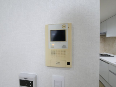 【セキュリティ】 | 南堀江アパートメントシエロ | モニター付きインターホンです