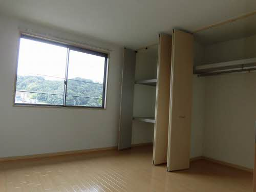 セフィラハイツⅡ C棟の居間・リビング