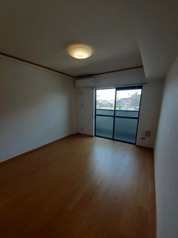 リフティー井上Ｂの内装
