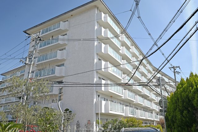 ローズハイツ芦屋の外観|駅徒歩9分の好立地◎ぜひ住んでみませんか？