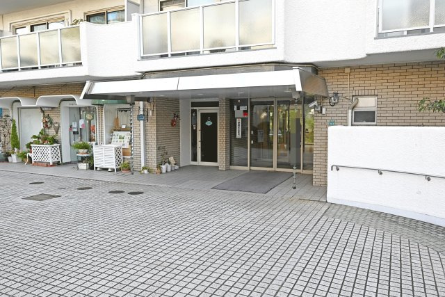 ローズハイツ芦屋の外観