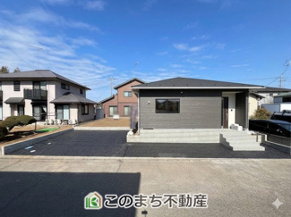 【庭】 | CRADLEGARDEN古河市尾崎第1　1号棟 | 大きなお庭でご家族や友人を招いてＢＢＱもできますね！お子様の水遊びにもぴったりです☆
