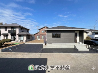 【庭】 | CRADLEGARDEN古河市尾崎第1　1号棟 | 大きなお庭でご家族や友人を招いてＢＢＱもできますね！お子様の水遊びにもぴったりです☆
