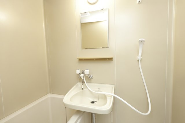 コーポルピナスのトイレ|別部屋同タイプ