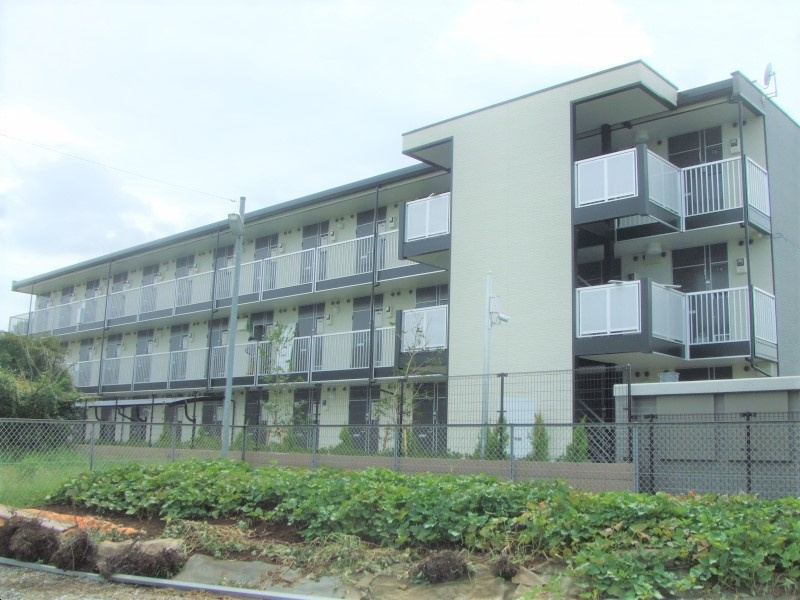 クレストタウンＡの外観|きれいな共用廊下