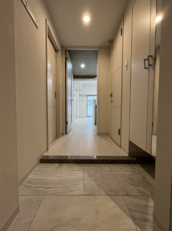 ハピネスガーデン新大阪の玄関