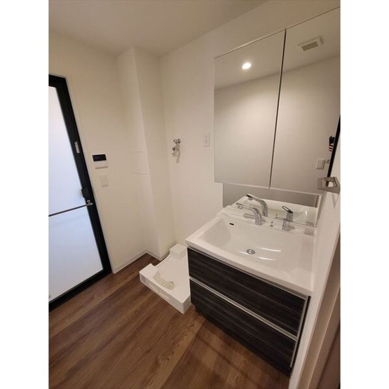 【独立洗面台】 | さくらHills ROKUBAN Platinum Residence