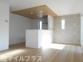 【居間・リビング】 | 郡山市大槻町室ノ木新築一戸建て1棟 | おしゃれな居間です