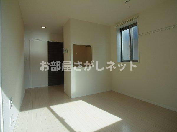 パーク戸山【おとり物件なし】#学生・社会人にオススメ！初期費用分割払いOK！の居間・リビング