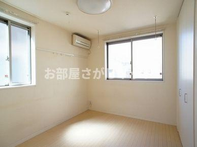 パーク戸山【おとり物件なし】#学生・社会人にオススメ！初期費用分割払いOK！の居間・リビング