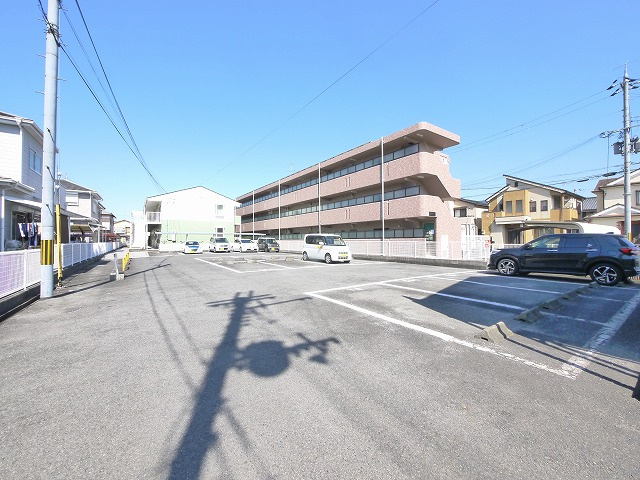 シリウスＢの駐車場