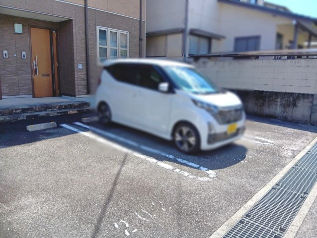 シャーメゾン クレストの駐車場|駐車スペースもあります