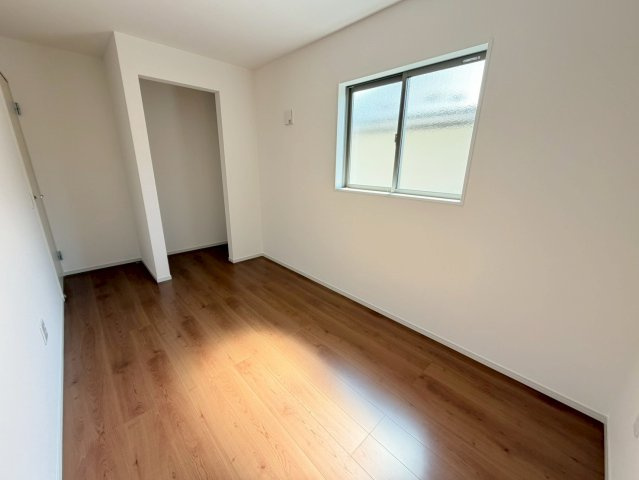 山田車塚町　Ⅲ期１号地のその他|【１号地】
オープンクローゼットにつきお洋服の出し入れがラクラク！（R8.3撮影）