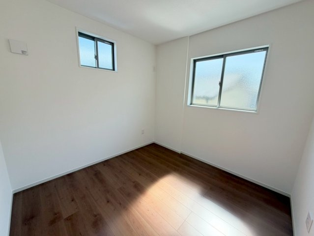 山田車塚町　Ⅲ期１号地のその他|【１号地】
納戸は収納としてはもちろん、お部屋としてもご利用いただけます！テーブルやイスを置いて書斎になどいかがでしょうか？？（R8.3撮影）