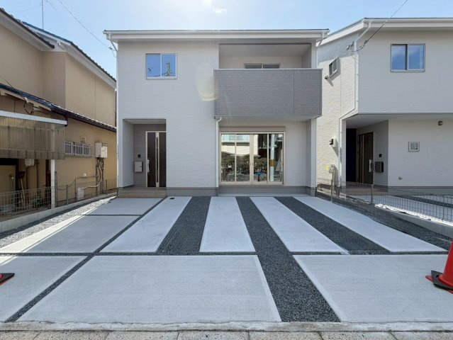 山田車塚町　Ⅲ期１号地の外観|【１号地】
ＺＥＨ水準省エネ住宅で、夏は涼しく冬はあたたかく、エネルギー効率に配慮されたお住まいに♪（R8.3撮影）