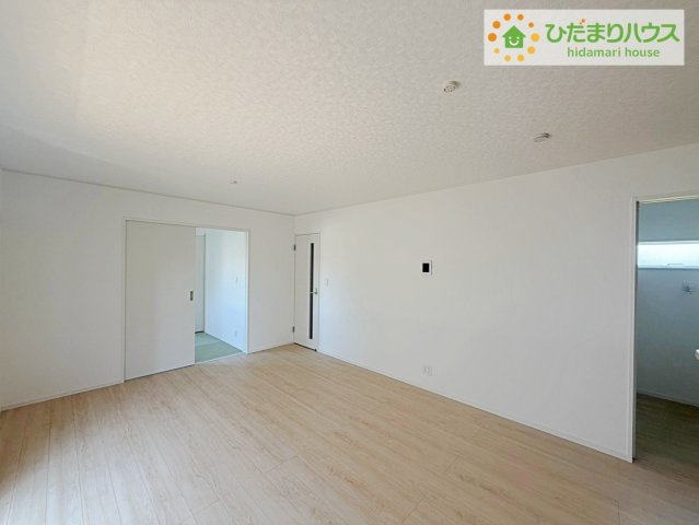 ひたちなか市平磯町第2　新築戸建　1号棟の居間・リビング|是非一度、ご家族そろってご内覧ください♪
