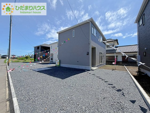 ひたちなか市平磯町第2　新築戸建　3号棟の駐車場|マイホームなら駐車場代がかかりません。しかも、自宅の駐車場で洗車ができます！今までコイン洗車に行っていた手間も省けて、節約にもつながります(^^♪