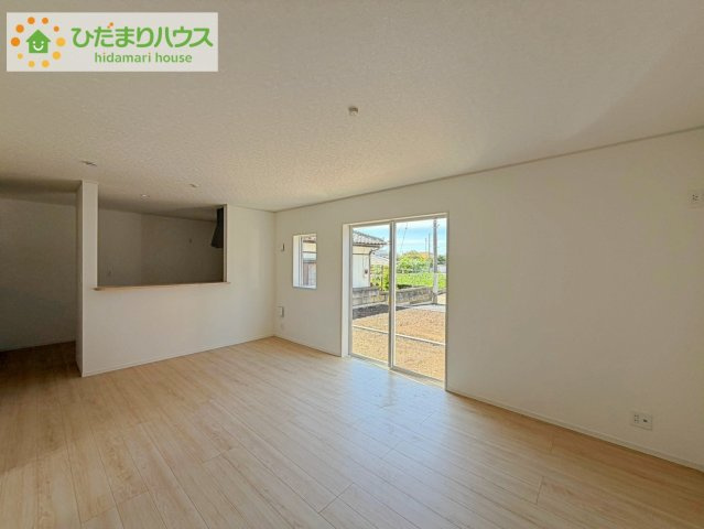 ひたちなか市平磯町第2　新築戸建　3号棟の居間・リビング|お子様が元気に遊べる広々としたリビングです。