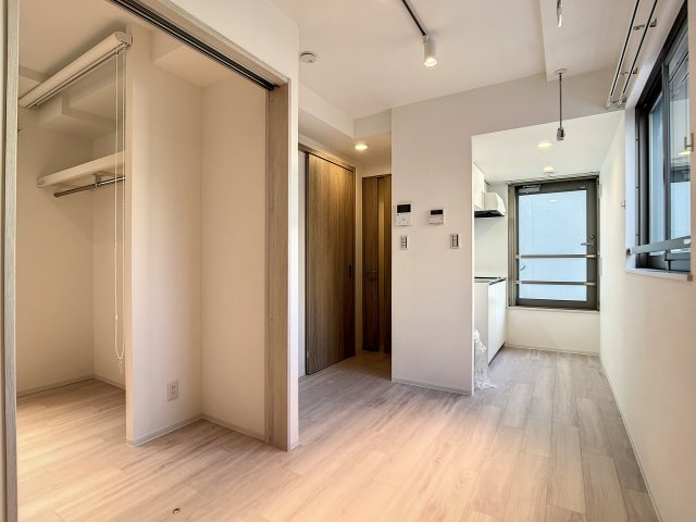 Ruygo神楽坂の居間・リビング