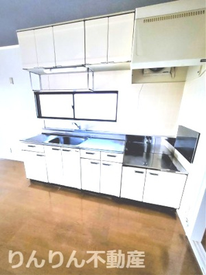 【キッチン】 | コーポマルハA・B・C | コンパクトなキッチンで掃除もラクラク