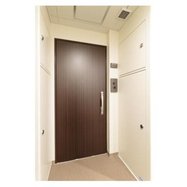 アウローラの玄関|※写真は同タイプ住戸です。