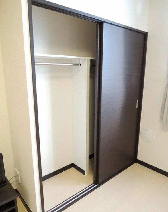 柏市弥生町のアパートの収納