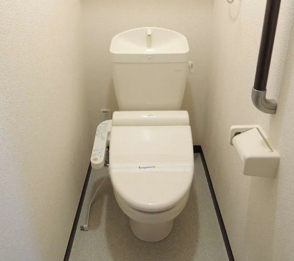 柏市弥生町のアパートのトイレ