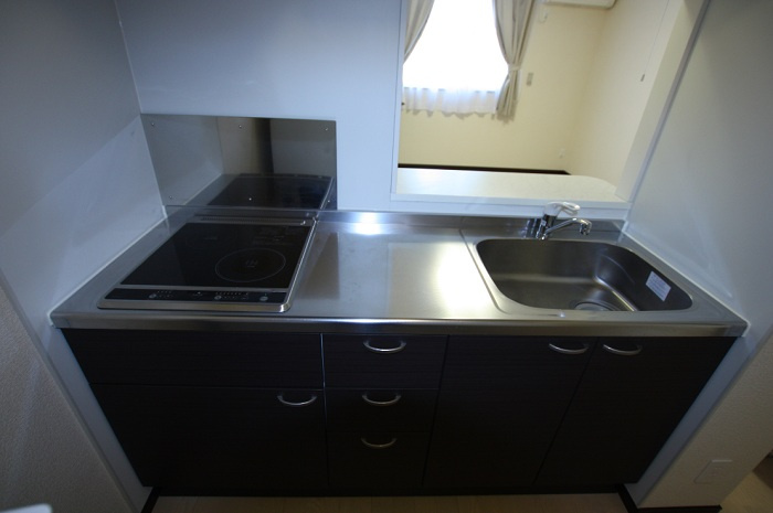 柏市弥生町のアパートのキッチン
