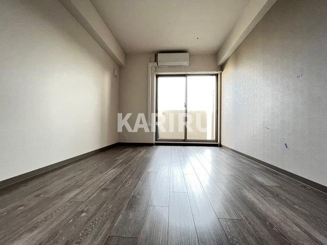 サムティ城東野江レジデンスの居間・リビング