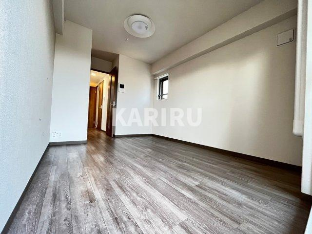 サムティ城東野江レジデンスの居間・リビング