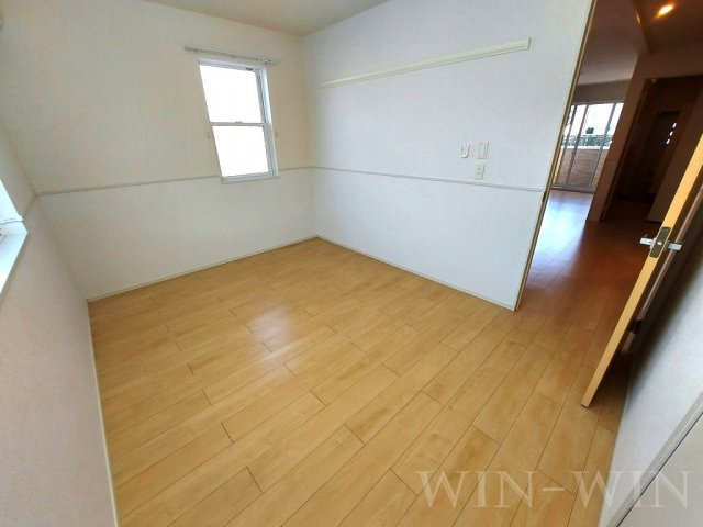 グラード多米 Bの寝室|イメージ（同建物内・同間取りの写真）
