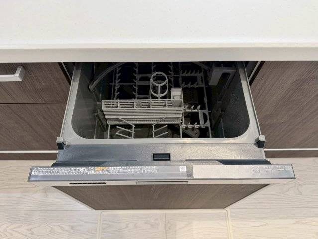 山田車塚町　Ⅲ期２号地のその他|【食器洗浄乾燥機】
家族分の食器もまとめて洗ってくれる食器洗い乾燥機！食後の団らん時間もご家族と一緒に楽しむことができます！手肌にも優しくママも嬉しい！
