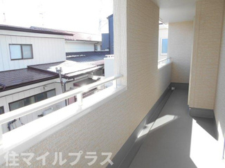 【バルコニー】 | 郡山市安積荒井3丁目新築一戸建て2棟 | 暖かな日差しのふりそそぐバルコニー