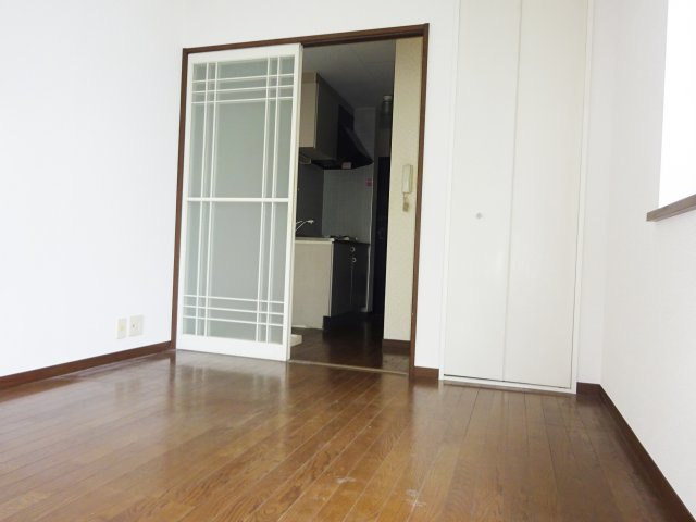 Jアベニューの洋室