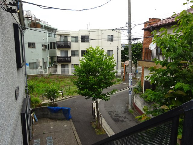 Jアベニューのバルコニー