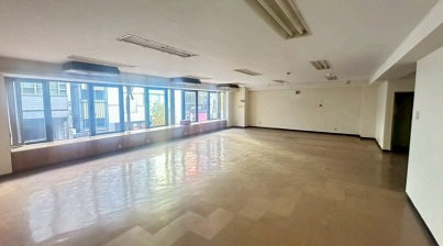 横浜市中区住吉町３丁目のビルの内装